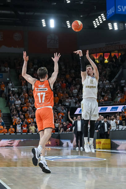 他向全球粉 他向全球粉